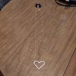 Paparazzi brand jewelry.  Necklace with earrings.  Brand new